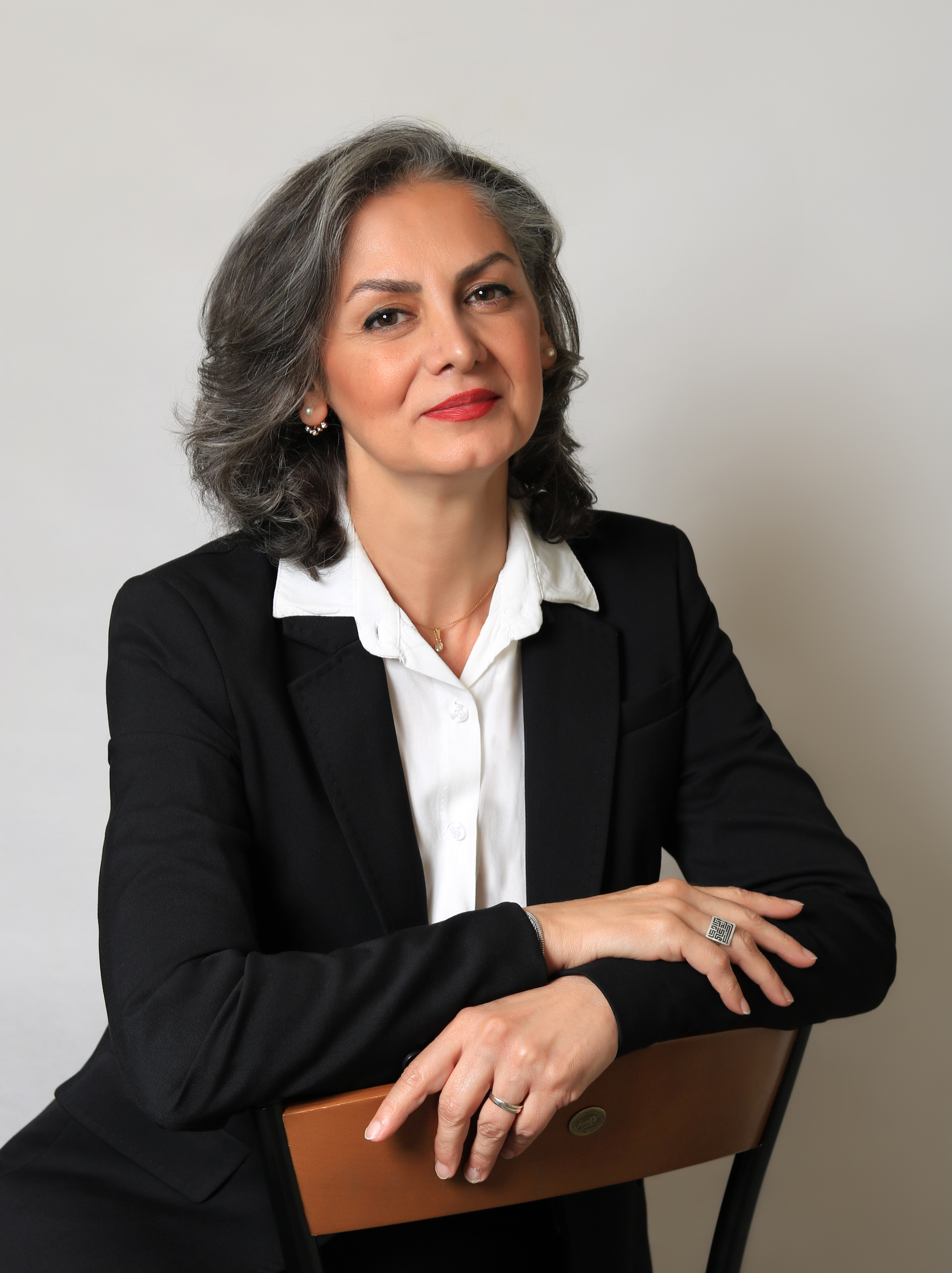 نازنین آزمایش Hover